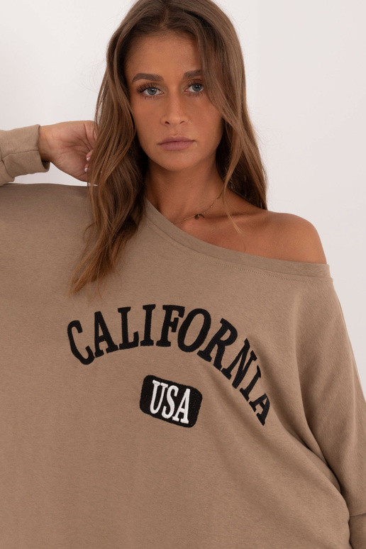 Dviejų dalių komplektas... Dviejų dalių komplektas...