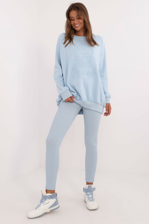 Dviejų dalių komplektas... Dviejų dalių komplektas...