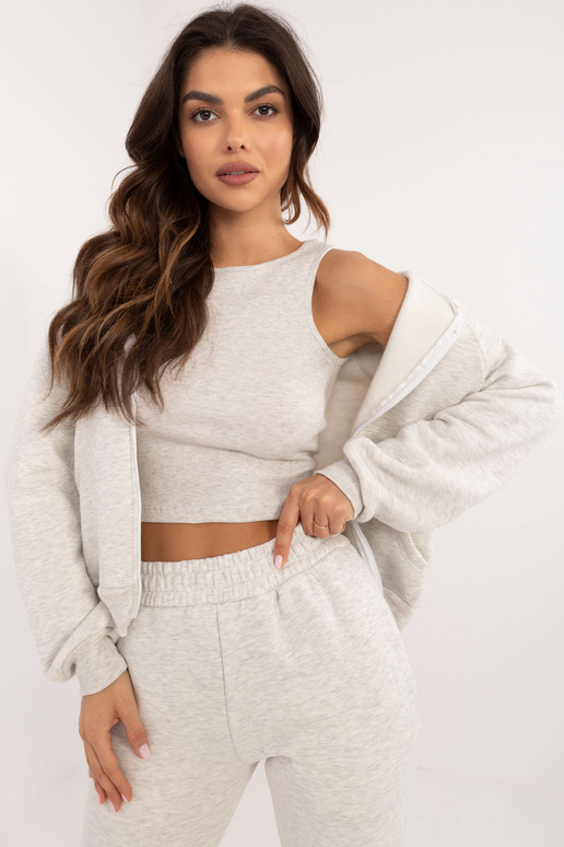 Dviejų dalių komplektas... Dviejų dalių komplektas...