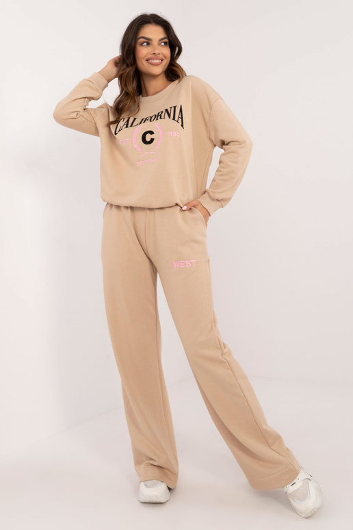 Dviejų dalių komplektas... Dviejų dalių komplektas...