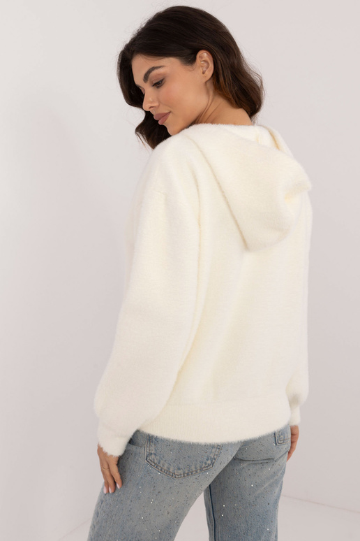 striukė MBM-KR-14014.14 balkšvos spalvos