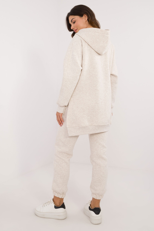 Dviejų dalių komplektas... Dviejų dalių komplektas...