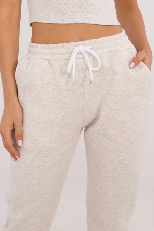 Dviejų dalių komplektas... Dviejų dalių komplektas...