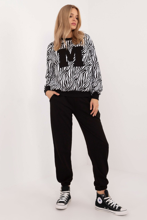 Dviejų dalių rinkinys... Dviejų dalių rinkinys...