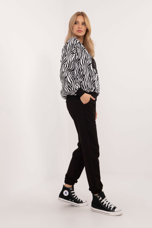 Dviejų dalių rinkinys... Dviejų dalių rinkinys...