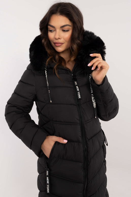 Striukė-SK-KR-HH-2403.04-juoda