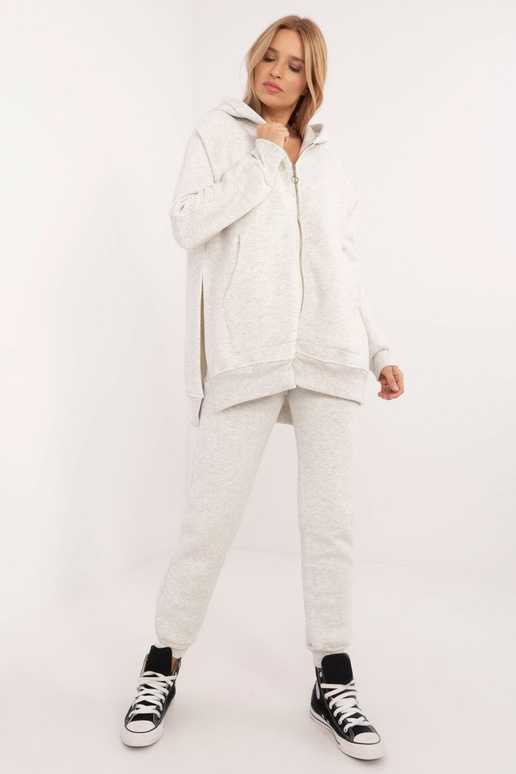 Dviejų dalių rinkinys... Dviejų dalių rinkinys...