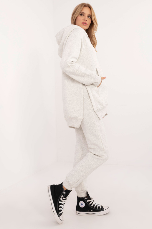 Dviejų dalių rinkinys... Dviejų dalių rinkinys...