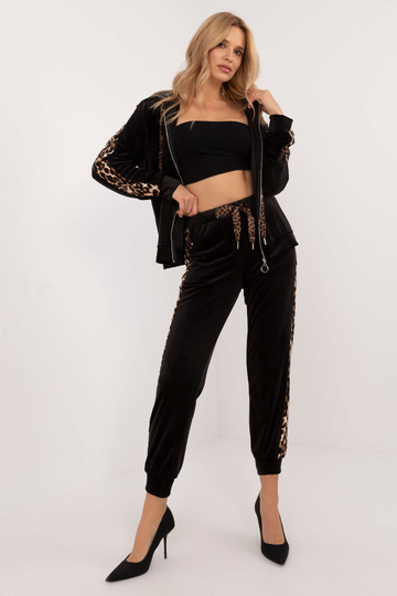 Dviejų dalių komplektas... 2