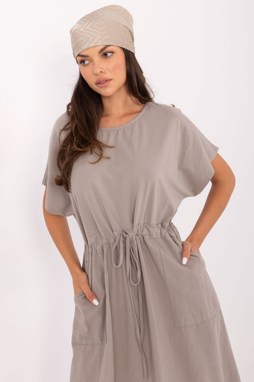 Suknelė tamsiai smėlinė