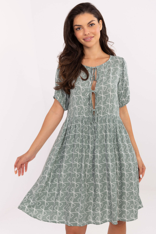 Pistacijų spalvos suknelė