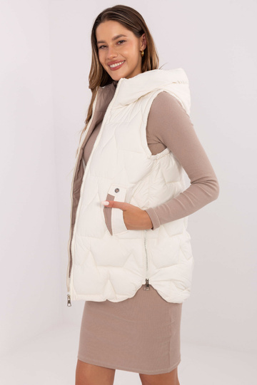 Liemenė kreminio atspalvio