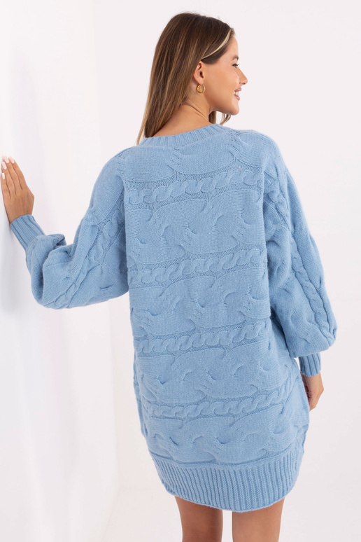 Šviesiai mėlynas megztinis