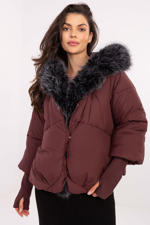 Burgundiška striukė