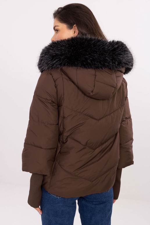 Rudas švarkelis Rudas švarkelis