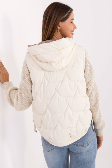 Liemenė kreminio atspalvio