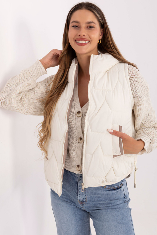 Liemenė kreminio atspalvio