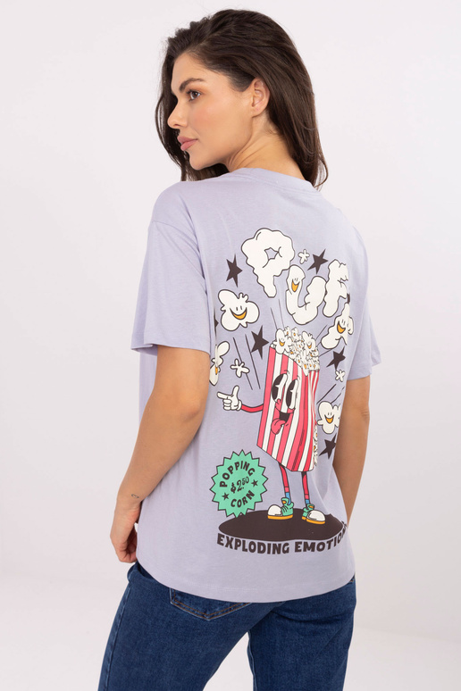 Šviesiai violetiniai marškinėliai