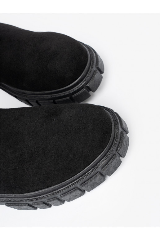 Moteriški juodos spalvos zomšiniai batai Moteriški juodos spalvos zomšiniai batai