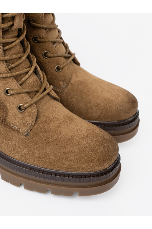  zomšiniai batai odcieniu brązu