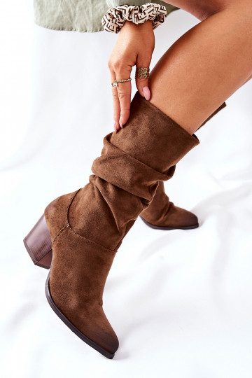  ilgaauliai batai iš zomšos rudos spalvos Ranafast 2