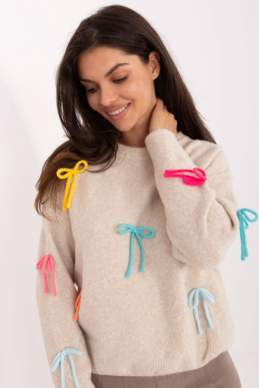 Šviesiai smėlio spalvos megztinis