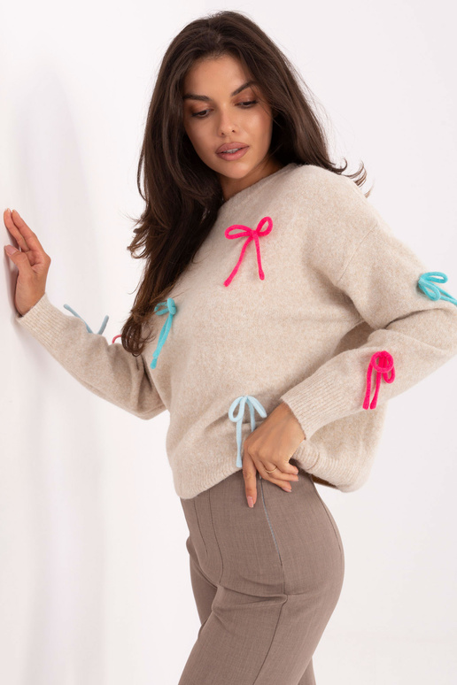 Šviesiai smėlio spalvos megztinis