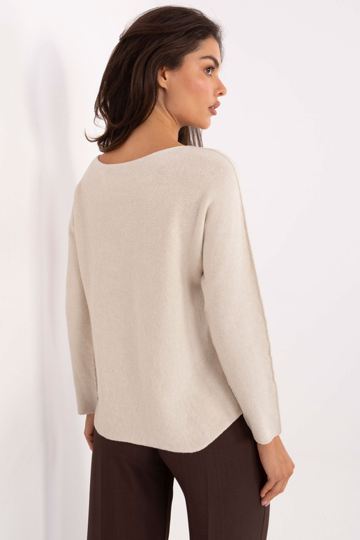 Šviesiai smėlinės spalvos megztinis