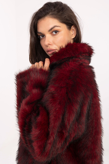 Burgundiška striukė