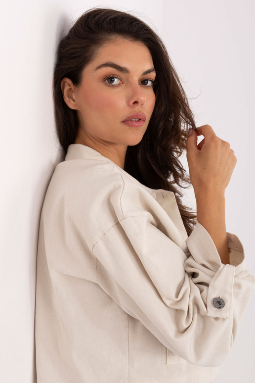 Striukė šviesiai smėlinė