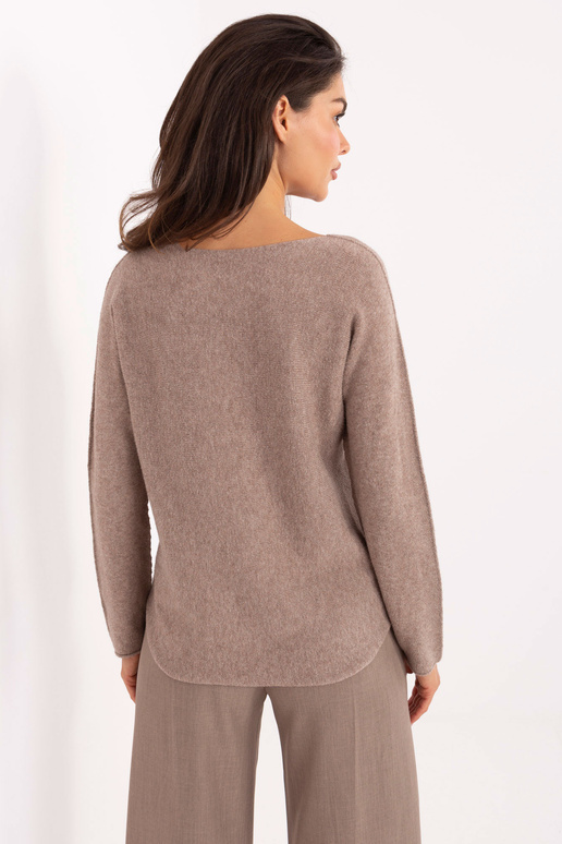 Megztinis tamsiai smėlinės spalvos