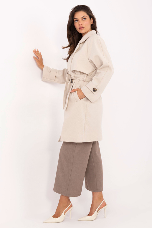 Šviesiai smėlinis paltas