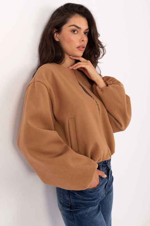 Striukė kupranugario spalvos