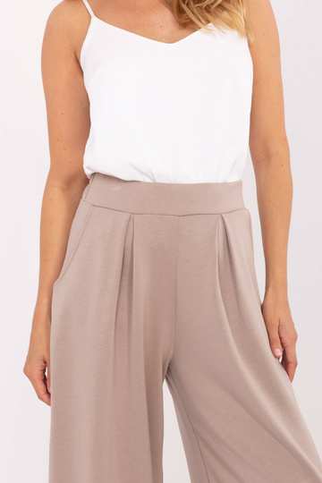 Tamsiai smėlinės spalvos... 2