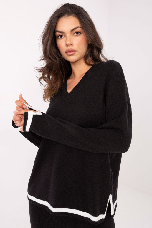 Juodas komplektas Juodas komplektas