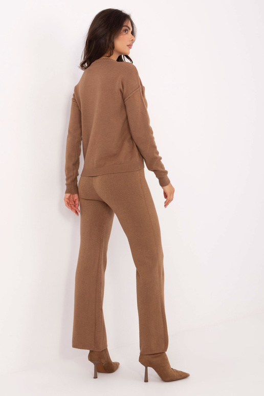 Komplektas kupranugario spalvos Komplektas kupranugario spalvos