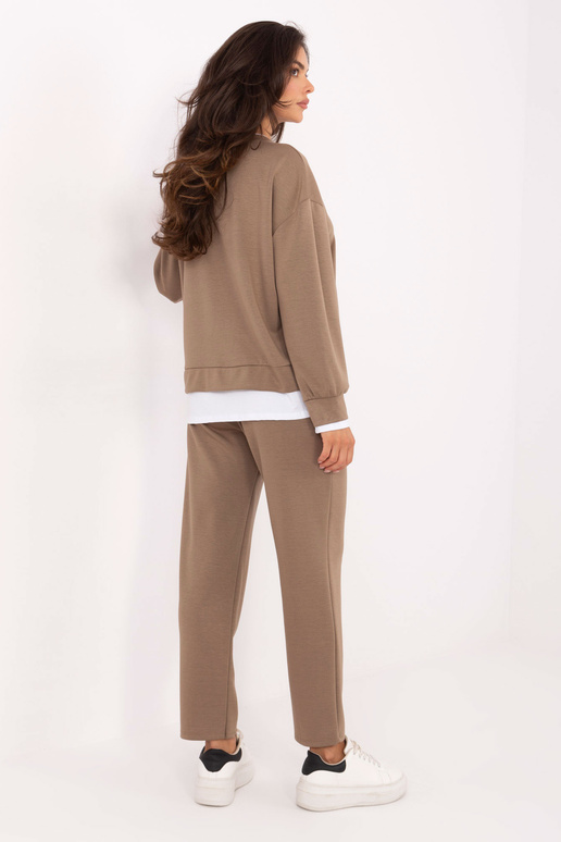 Tamsiai smėlinis komplektas Tamsiai smėlinis komplektas