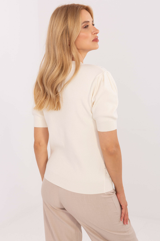 Šviesiai smėlinis megztinis