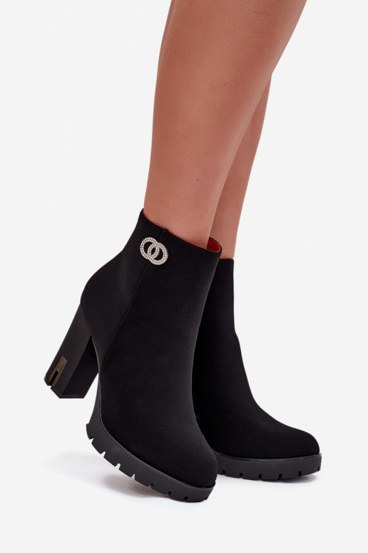 pašiltinti Moteriški aulinukai  Detalem Juodos spalvos Vessara pašiltinti Moteriški aulinukai  Detalem Juodos spalvos Vessara