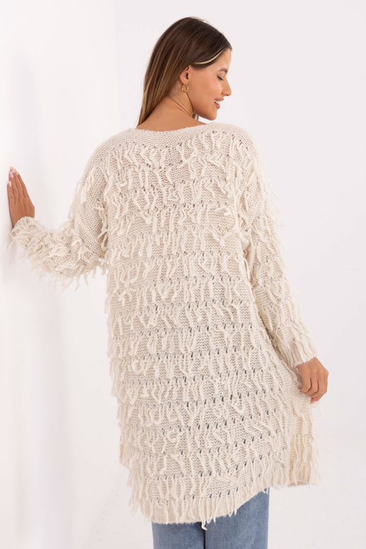 Šviesiai smėlinis megztinis