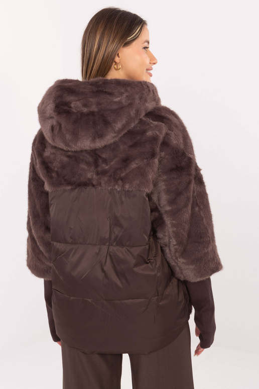 Tamsiai rudas švarkas