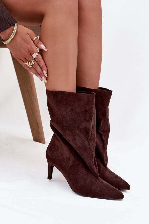 Įsispiriamo modelio Moteriški aulinukai su plonais kulniukais Czekoladowe Solvienne