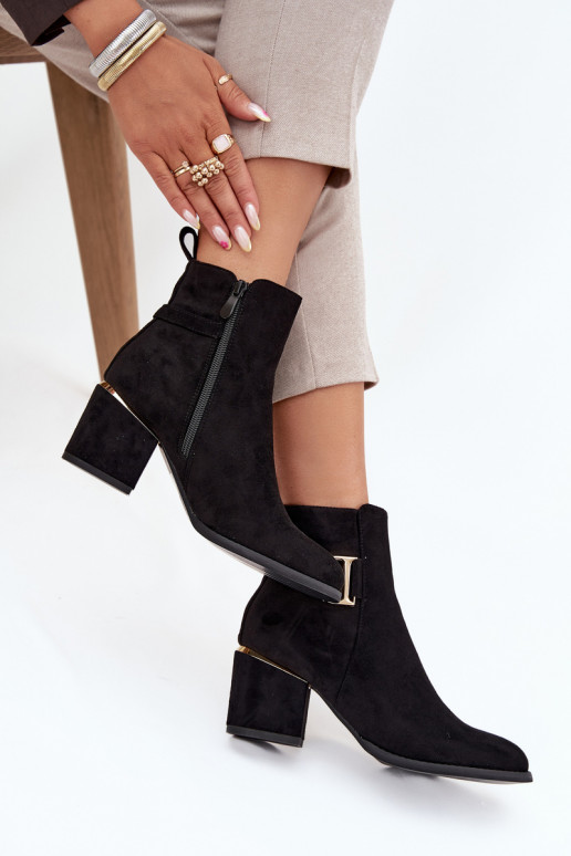 pašiltinti Moteriški aulinukai Ze aukso spalvosmi Elementami juodos spalvos Ambrine