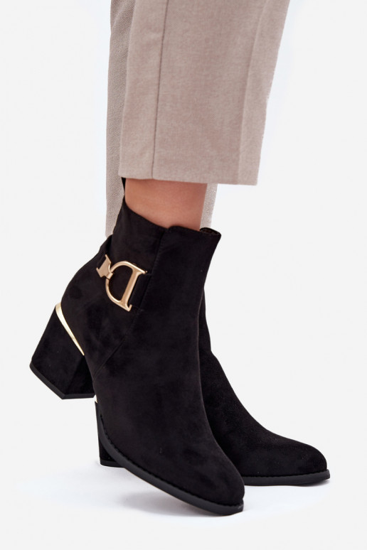 pašiltinti Moteriški aulinukai Ze aukso spalvosmi Elementami juodos spalvos Ambrine