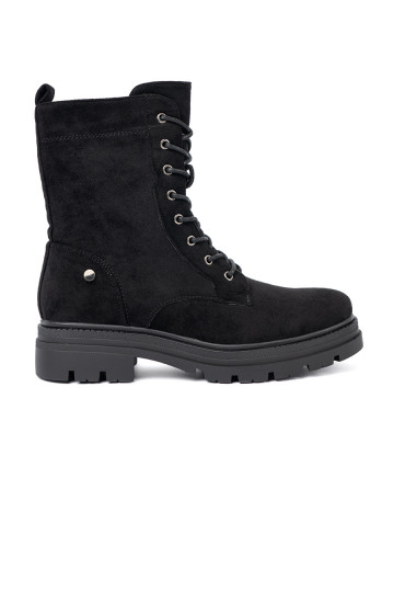 Juodos spalvos su raištukais auliniai batai na masywnej podeszwie