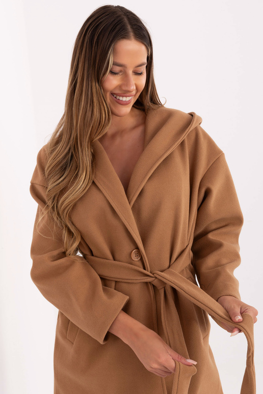 Paltas - kupranugario spalvos