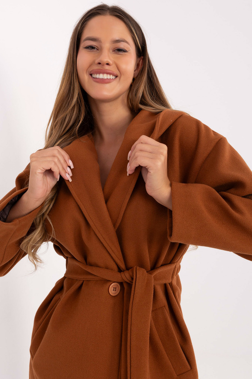 Paltas - šviesiai rudas