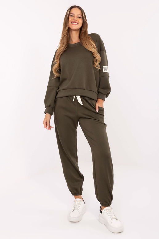 Komplektas - chaki spalvos