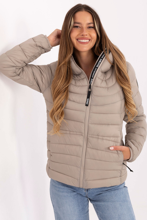 Striukė - tamsiai smėlinė