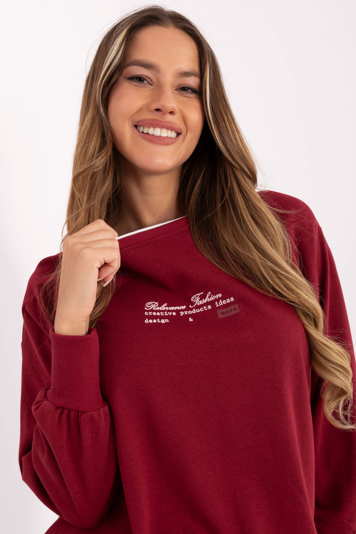 Vyšninės spalvos džemperis